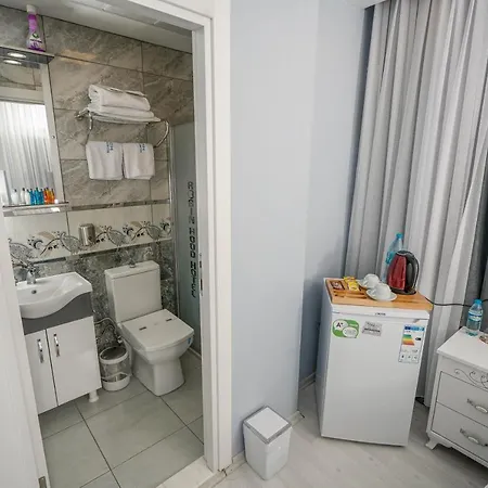 Robin Hood Hotel 3*